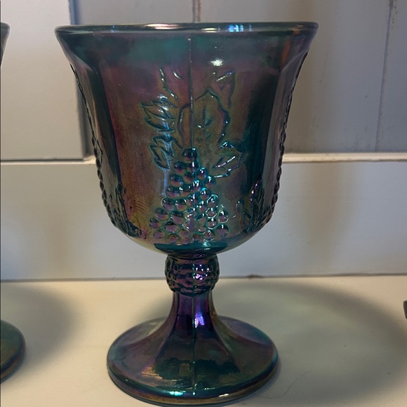 Vgt carnival glass goblet with Harvest Moon design. - Picture 6 of 7